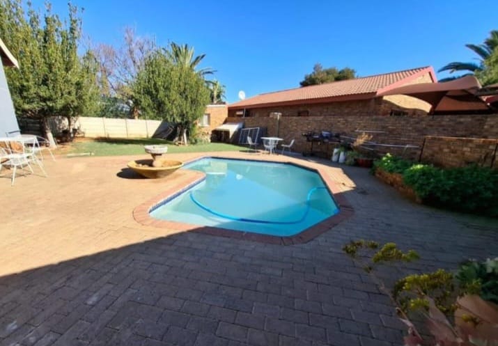 4 Bedroom Property for Sale in Hadison Park Northern Cape